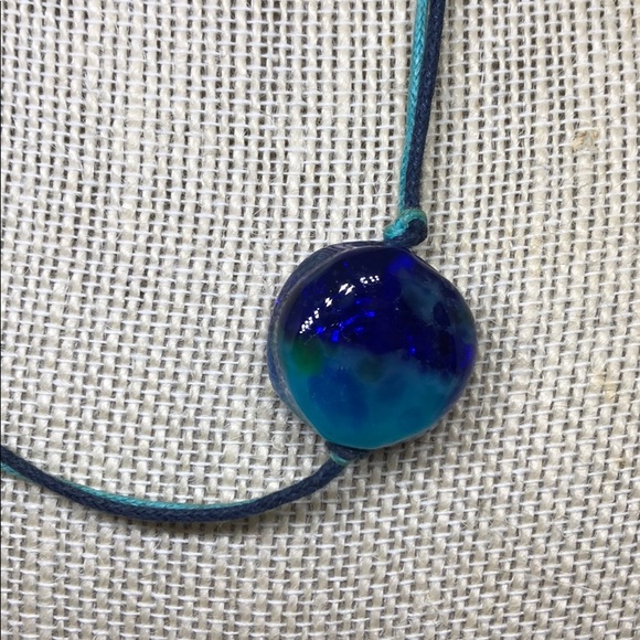 Fussed cristal Blue Necklace 🌞 - Picture 3 of 6